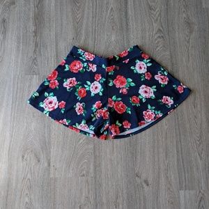 Nine Bird Skirt Style Floral Shorts